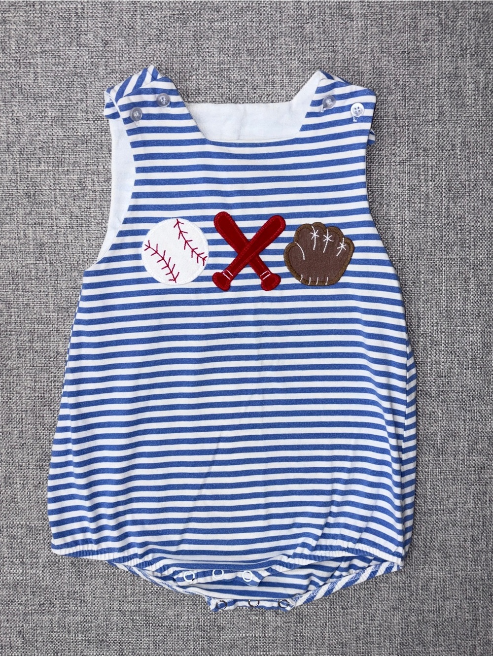 The Bailey Boys 18m Baseball Appliqué Baby One-Piece Romper